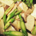 ドキンちゃ～ん's cooksnap of when they made 簡単！アスパラとエリンギのバター醤油炒め.