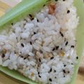 あゆたっくん's cooksnap of when they made 梅ぇ～♡♥ごま＆おかか　おにぎりぃ.