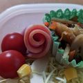 ラリー＆サラ's cooksnap of when they made 簡単♪お弁当にハムのお花.