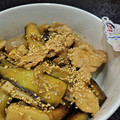 やましー0615's cooksnap of when they made レンジdeとろとろなすと照り豚丼.