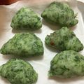 れもれもさーちゃん❕'s cooksnap of when they made 摘んだよもぎで作る【よもぎ餅（草餅）】.