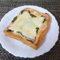スタイリッシュママ's cooksnap of when they made ベーコン海苔チーズトースト.