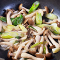 マリモ555's cooksnap of when they made もう一品！『しめじ茸と長ネギのヘルシー炒め』常備菜に….