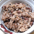 るるちゃんLOVE's cooksnap of when they made 炊飯器で炊く我が家の硬めのお赤飯.