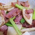 なおぴん1's cooksnap of when they made 美味しい！カブとベーコンのガーリック炒め.