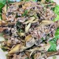 菜鳳子's cooksnap of when they made 簡単！舞茸と豚こまで美味しいおかず.