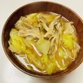 azbjbn's cooksnap of when they made 舞茸風味一杯！舞茸とキャベツの味噌汁.
