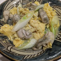 理恵蔵's cooksnap of when they made ＊簡単一品＊牡蠣とネギのバター炒め.