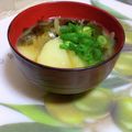 KBBキッチン☆'s cooksnap of when they made ほっこり甘い♡玉ねぎとじゃが芋のお味噌汁.