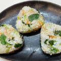 moripu's cooksnap of when they made 簡単三つ葉と桜エビと揚げ玉の混ぜご飯.