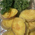 Yokchina's cooksnap of when they made さつま芋と蓮根の天ぷら.