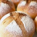 かっこー美味しく's cooksnap of when they made 中力粉でフランスパン.