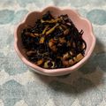 yesmama's cooksnap of when they made ひじきの甘梅煮.