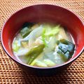 お料理ニャロメ's cooksnap of when they made 〖ネギ葱ワカメのお味噌汁〗.
