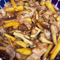 ポムポムポヨコ's cooksnap of when they made 豚肉とさつまいもと舞茸の甘辛炒め.
