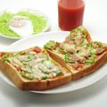 クックDAD's cooksnap of when they made 《冷凍保存OK》いつもの☆ピザトースト.