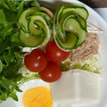 いちご2013's cooksnap of when they made お弁当を華やかに♪簡単ハムきゅうり巻き☆.