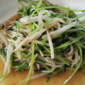 クック6DDPP8☆'s cooksnap of when they made 節約過ぎる❣❣もやしと豆苗のピリ旨炒め.