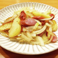 かなりんココりん's cooksnap of when they made 手早く簡単＊ジャガイモと玉ねぎの炒め物.