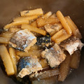 pnkdiamond's cooksnap of when they made 簡単★時短☆サバ水煮缶大根.
