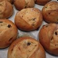りえぴぴぴ's cooksnap of when they made HB使用♪　黒糖レーズンパン.