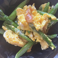 R2016's cooksnap of when they made アスパラとソーセージの卵炒め.