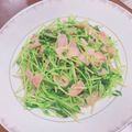 ぴょんタロー's cooksnap of when they made ベーコンと豆苗としめじの簡単炒め♪.