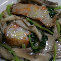 yukari1968's cooksnap of when they made 豆苗と舞茸の炒め物.