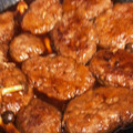 グリーンリーフ系's cooksnap of when they made エノキでかさ増し！ふわっとハンバーグ♡.