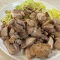 papikun's cooksnap of when they made 材料３つで簡単主役＊コンソメチキンソテー.
