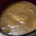 ヨシヨッシー's cooksnap of when they made 揚げと舞茸と玉ねぎのお味噌汁.