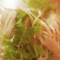 クックJHA3NL☆'s cooksnap of when they made 新玉ねぎとサラダチキンの胡麻ドレ和え.