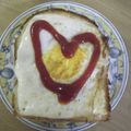3姉妹ちゃんママ's cooksnap of when they made 簡単☆目玉焼きトースト.