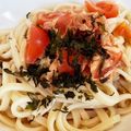 ゆーこぶ's cooksnap of when they made 5分で完成☆トマトとツナの冷うどん.
