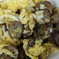 ひぃちゃんひー's cooksnap of when they made コストコ・ソーセージリンクスと卵の炒め物.