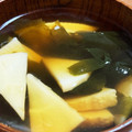お塩と砂糖's cooksnap of when they made 娘に伝えたい＊筍とワカメのお吸い物＊.
