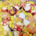いっくんママ♥'s cooksnap of when they made 残り蛸で たこバタコーン.