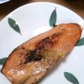 みぃくんのママ's cooksnap of when they made 塩鮭とマーガリンでのムニエル.