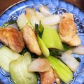 blancapure's cooksnap of when they made 鶏もも肉と新玉ねぎ&チンゲン菜の旨塩炒め.