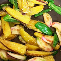 Rkitchen15's cooksnap of when they made 常備菜に！さつまいもとかまぼこのきんぴら.