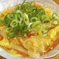 えりこ82☆'s cooksnap of when they made さつま揚げと玉ねぎの玉子丼.