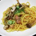 patepateco's cooksnap of when they made ベーコンとしめじの和風パスタ☆.