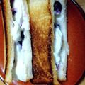 xyzクック's cooksnap of when they made ブルーベリーのヨーグルトシュガートースト.