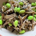 秀狼1011's cooksnap of when they made 繊維たっぷり♪ごぼうとひじきの玄米炒飯.
