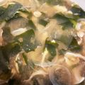 ポムポムポヨコ's cooksnap of when they made ＊ヘルシー♡舞茸と玉葱とわかめの味噌汁＊.