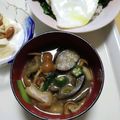 よちりん's cooksnap of when they made なす小松菜なめこ油揚げの定食屋風味噌汁♡.