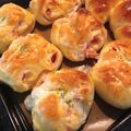 みぃぃちゃま's cooksnap of when they made ハムマヨロールパン♪.