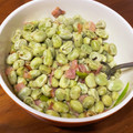 greenforU's cooksnap of when they made そら豆とベーコンのガーリック炒め.