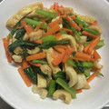赤メガネ部員's cooksnap of when they made にんじんと小松菜の油揚げ炒め.