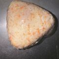k＿rio's cooksnap of when they made お弁当に♪ゴマ油が決め手！鮭マヨおにぎり.